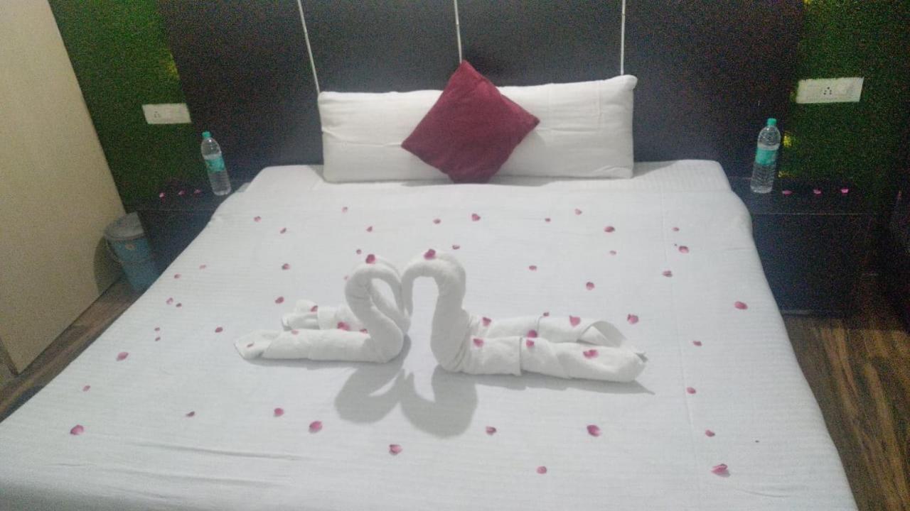 The Palm Tree -Family Stay Amritsar Ngoại thất bức ảnh