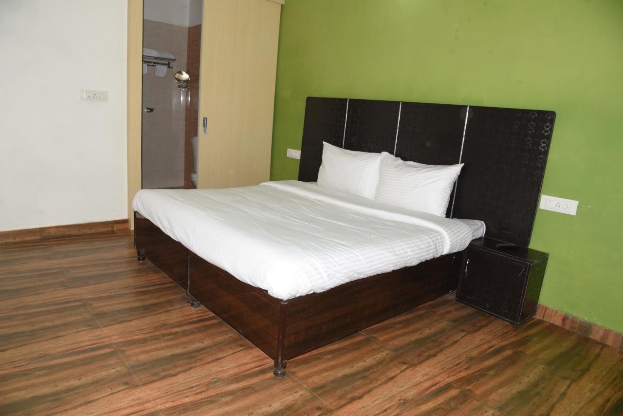 The Palm Tree -Family Stay Amritsar Ngoại thất bức ảnh